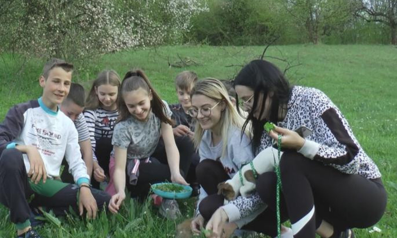 Ovako su MALIŠANI iz Ježevice FARBALI jaja za Vaskrs i čuvali SRPSKU TRADICIJU