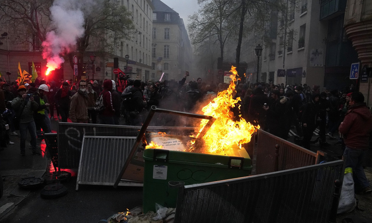 Veliki NEREDI U PARIZU zbog ubistva dečaka: ŽESTOKI SUKOBI građana i specijalaca, Pojavio se JEZIVI SNIMAK TRAGEDIJE