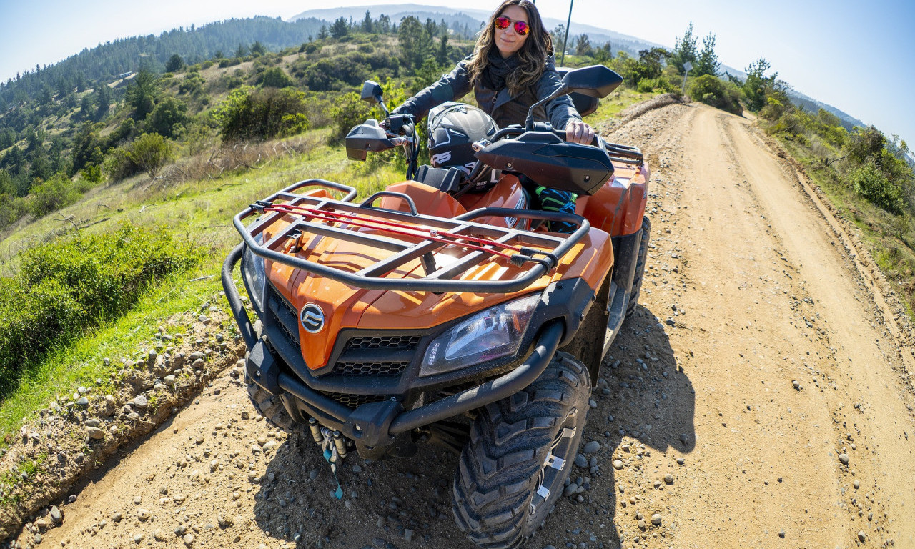 Izgleda lako, ali NIJE TAKO: Vožnja KVADA i šta je sve potrebno da ZNATE