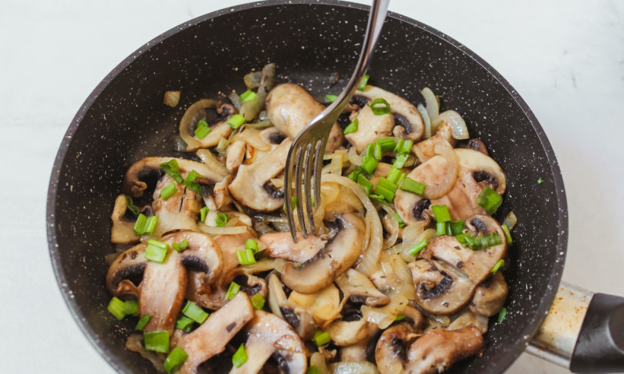 MIRIŠE NA KUĆU I POST Pilav sa šampinjonima koji se pravi lako, a jede s dušom