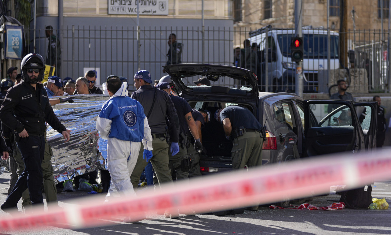 Automobilom ULETEO u masu ljudi u Jerusalimu: Tri osobe POVREĐENE, vozač "NEUTRALISAN"