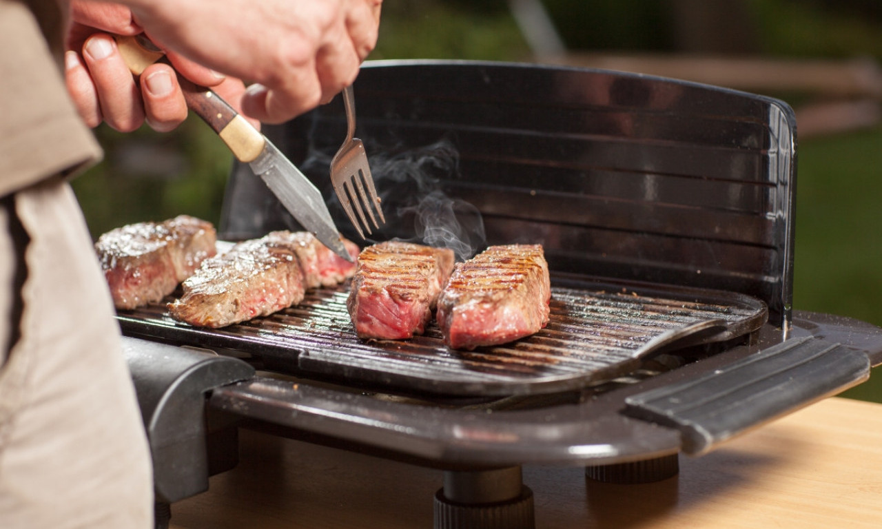 PRVI MAJ NA TANJIRU Najsočniji recepti za meso!