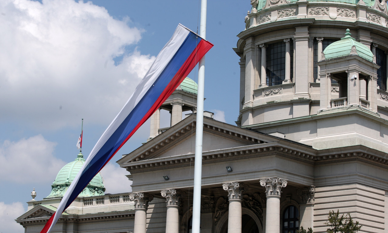 SUTRA DAN ŽALOSTI Odluka Vlade Srbije povodom godišnjice tragedije na železničkoj stanici u Novom Sadu