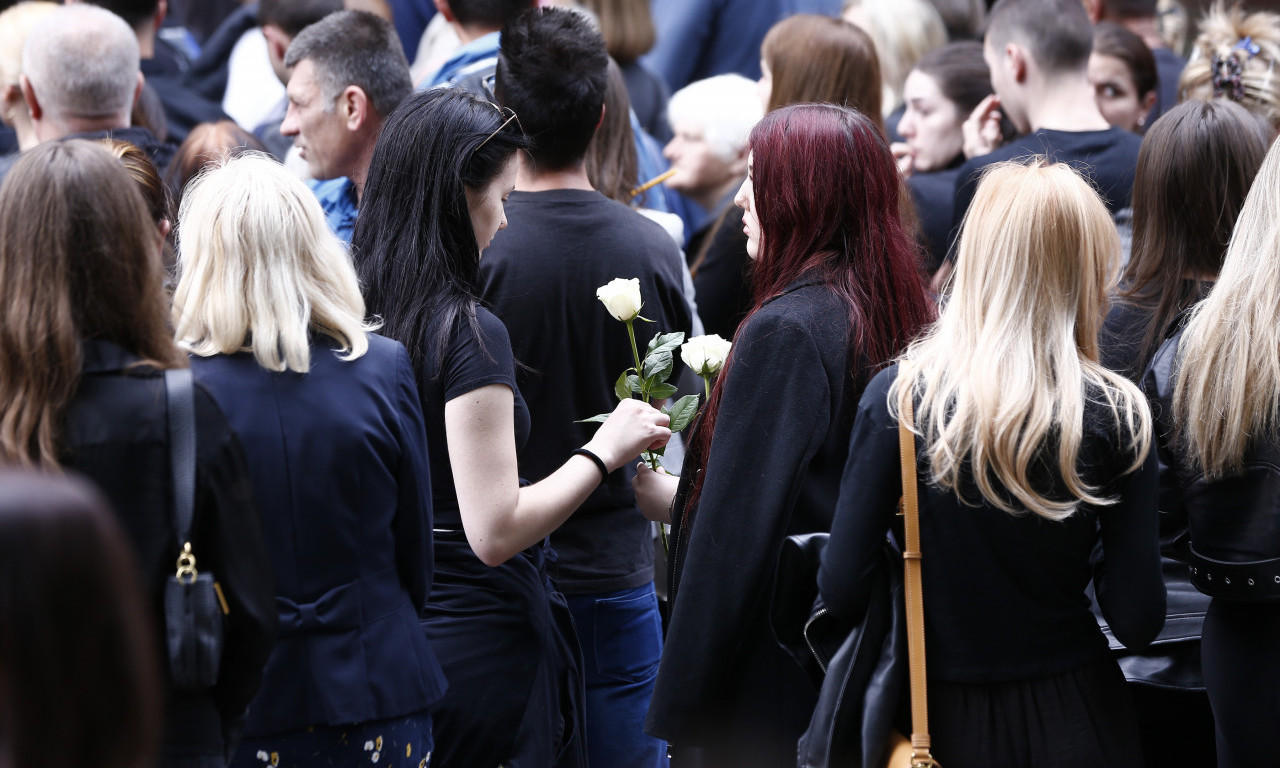 Danas sahrana TROJE mladih u DUBONI: Srbija tuguje, treći dan žalosti
