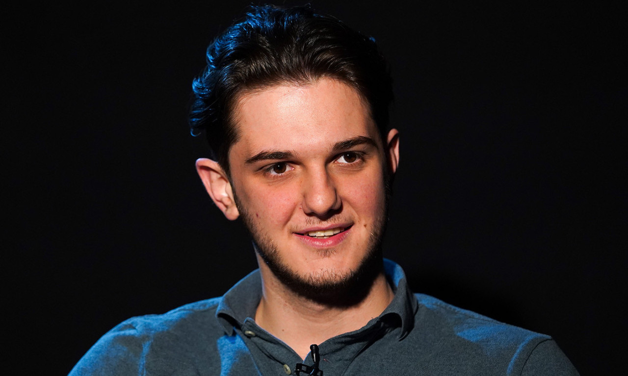 MATIJA ILIĆ o liku koji tumači u seriji "U klinču": Na papiru je bio MNOGO ČUDAN, morao sam da ga UČINIM PRIRODNIM