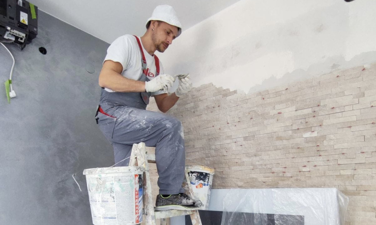 NEVIĐENI SKANDAL ILI REALNOST?! Moler tražio 1.500 evra za jednu sobu, ljudima "pala roletna"