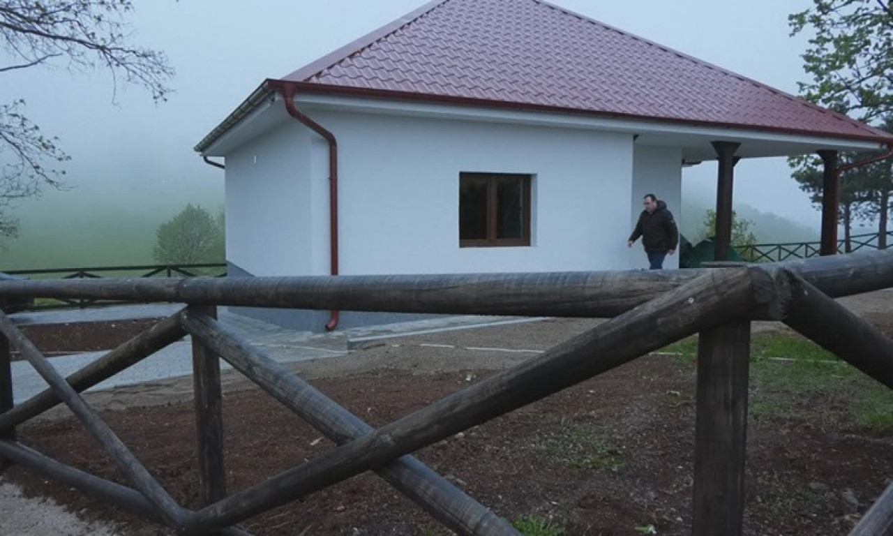 Nekada OBRASLA u KOROV, a sada je KUĆA za PONOS: Obnovljena ŠUMSKA KUĆA na Ravnoj gori