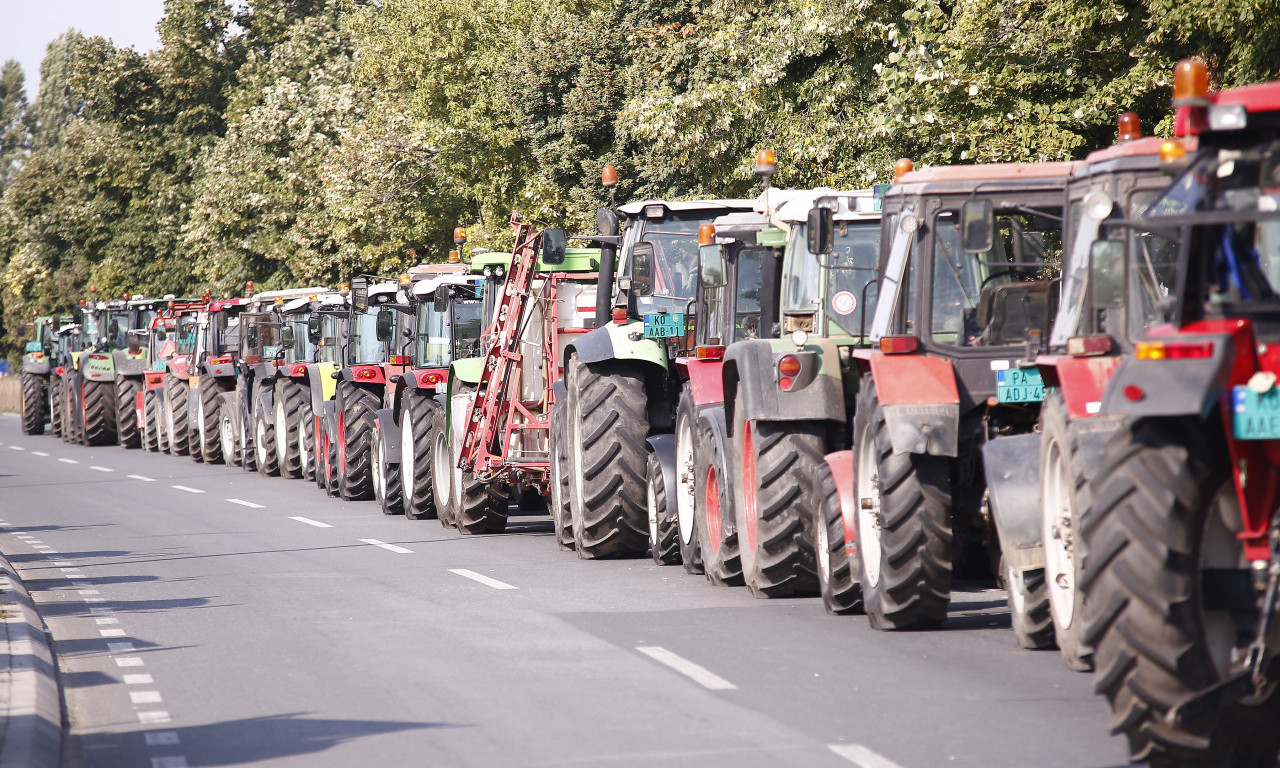 Poljoprivrednici BLOKIRALI PRILAZ AUTO-PUTU u Novom Sadu - traže gorivo bez akcize