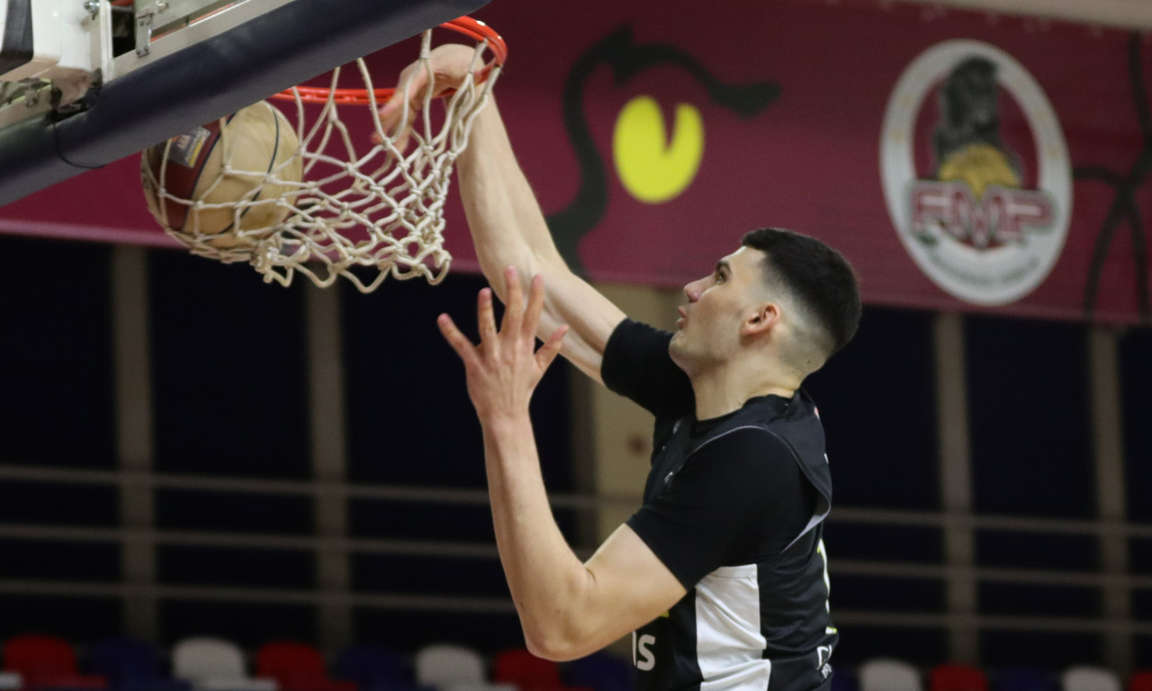 Košarkaš PARTIZANA blista u Americi: Ubacio čak 21 poen
