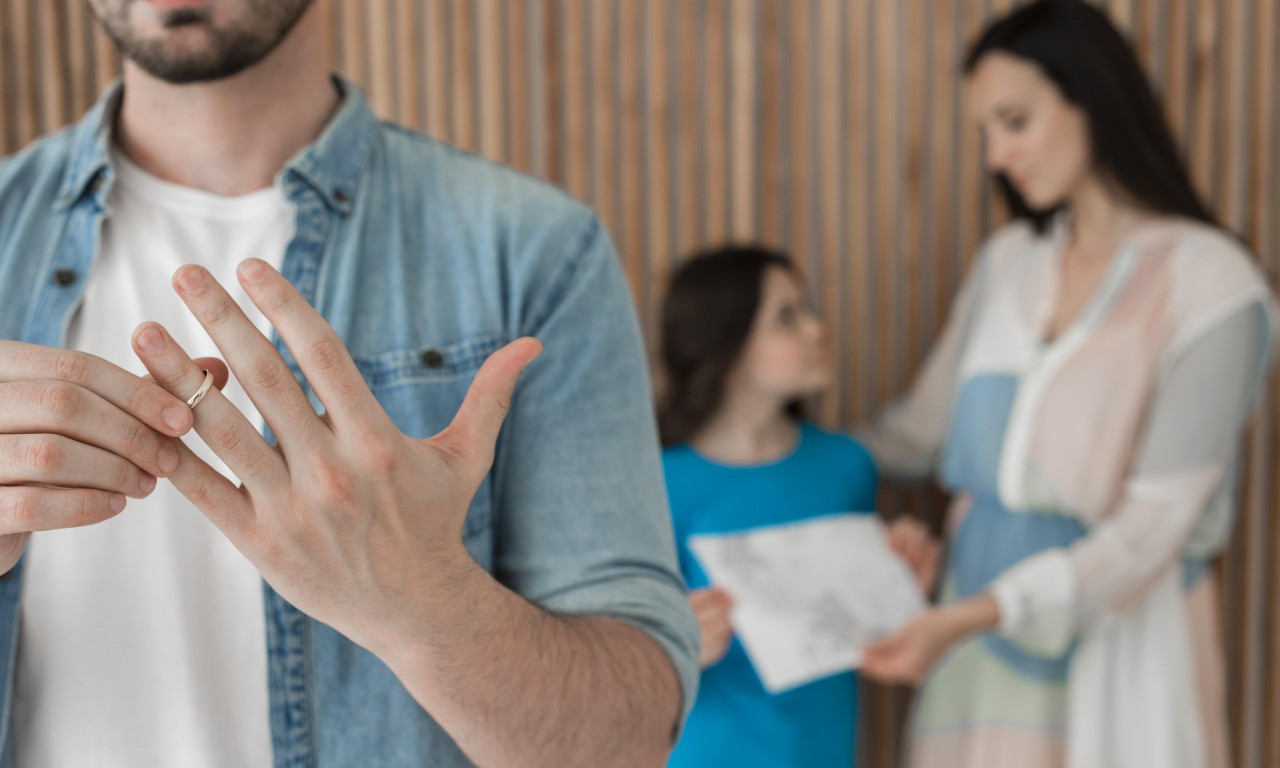 ŠTA SE DEŠAVA SA STANOM KUPLJENIM NA KREDIT POSLE RAZVODA? Jedna stvar odlučuje kome pripada nekretnina