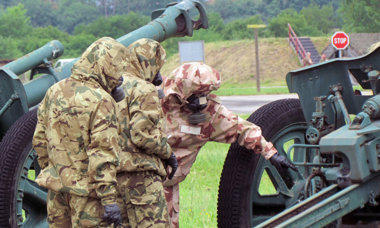 VOJSKA SRBIJE obučavala MAĐARSKE vojnike da rade sa TOKSIČNIM hemikalijama