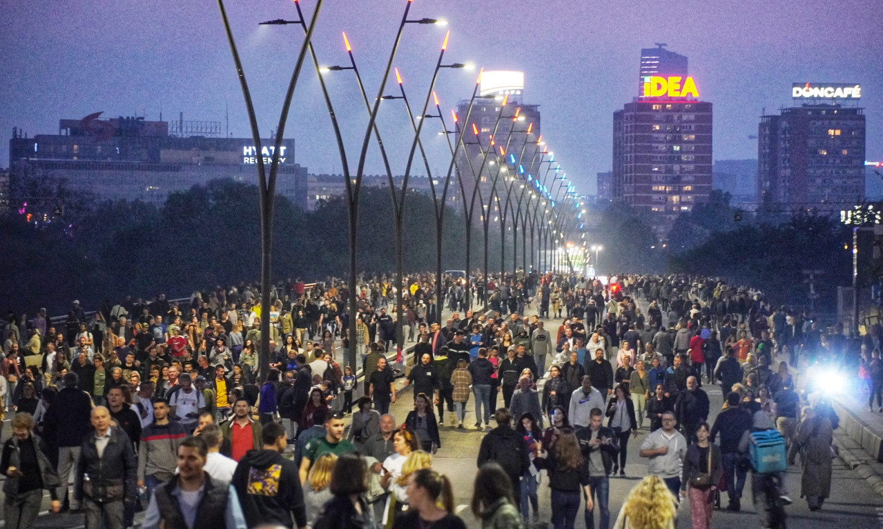 HAOS i posle skupa OPOZICIJE, auto-put još BLOKIRAN, bilo i fizičkih OBRAČUNA...