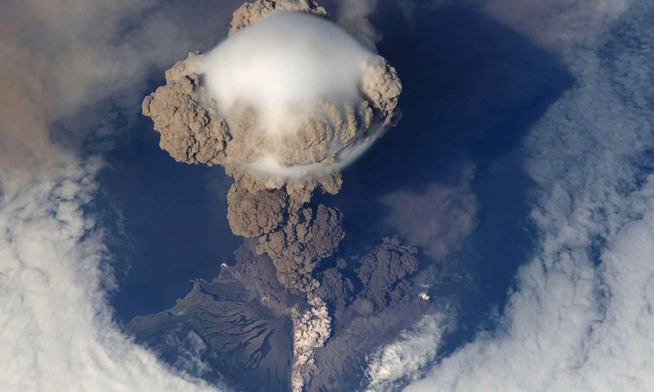 Ovo baš i nije dobra godina za Japan: Vulkan Sakuradžima na jugozapadu zemlje ERUPTIRAO