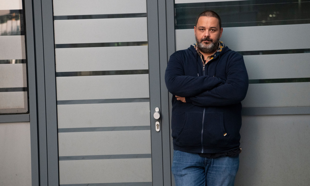 PONEKAD SE PROBUDIŠ U BEOGRADU - stihovi koji se GUSTIRAJU do duboko u noć