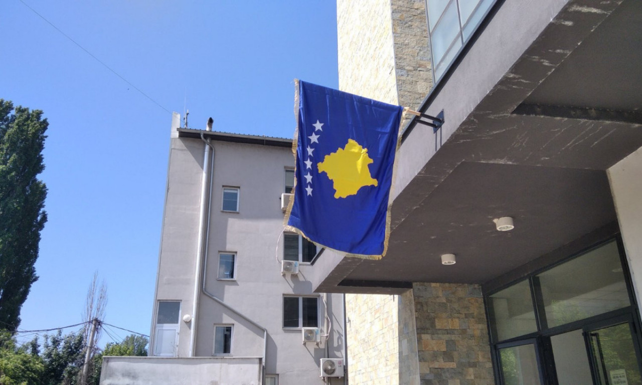 Server o narušenom ODNOSU KOSOVA i EU: Ne znam šta se tačno dogodilo