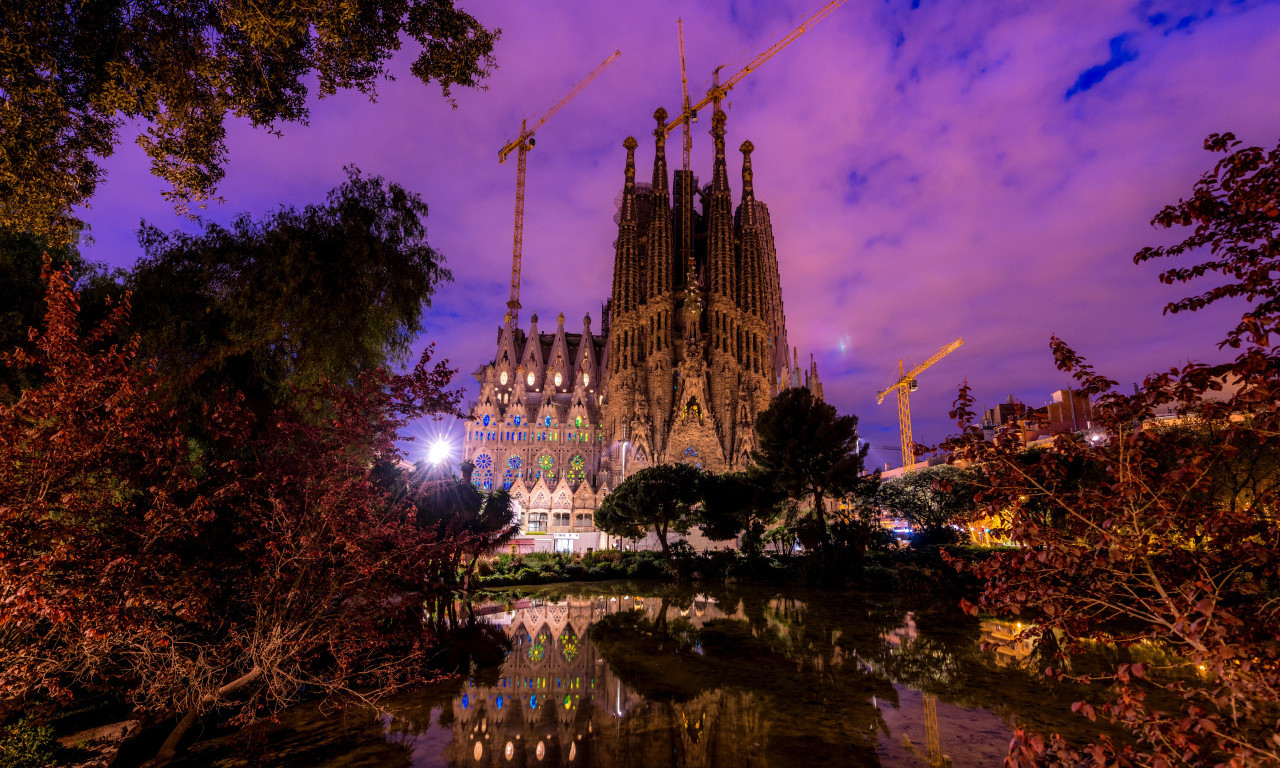 Bolje da NIKAD ne IZGRADE: Završetak radova na SAGRADA FAMILIJI ostaviće HILJADE Španaca bez KROVA nad glavom