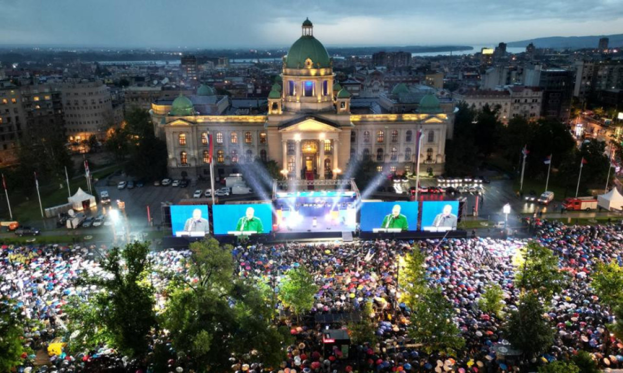 VUČIĆ sa skupa "SRBIJA NADE" poručio: PRELAZNIH VLADA neće biti, o tome NEMA razgovora, VLAST se neće menjati NA ULICI