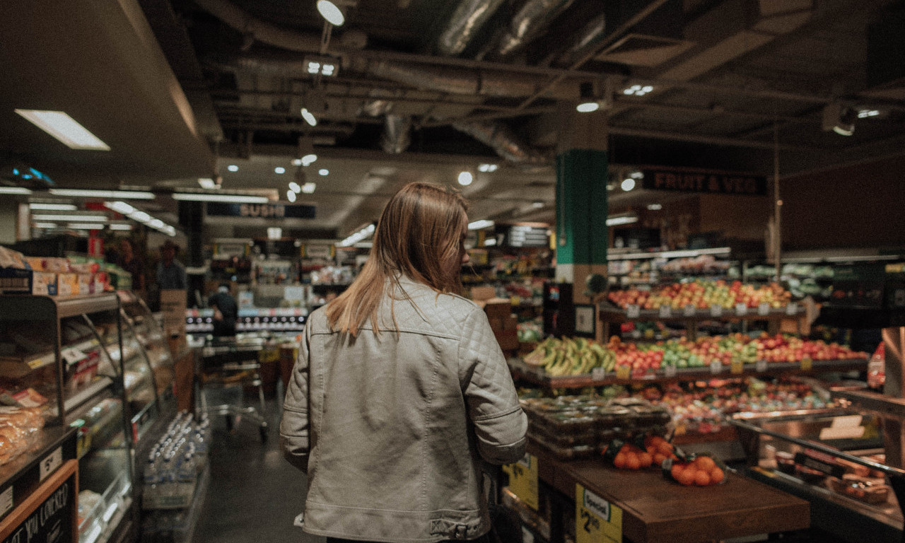 OPREZ! VOĆE JE KONTAMINIRANO Hitno se povlači sa rafova - možete da se zarazite norovirusom