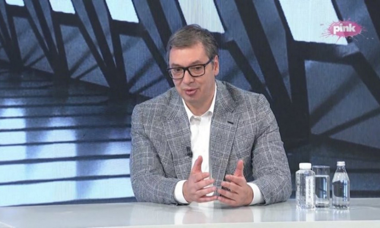 Vučić u emisiji Hit Tvit : Nastavljam da budem PREDSEDNIK svih GRAĐANA