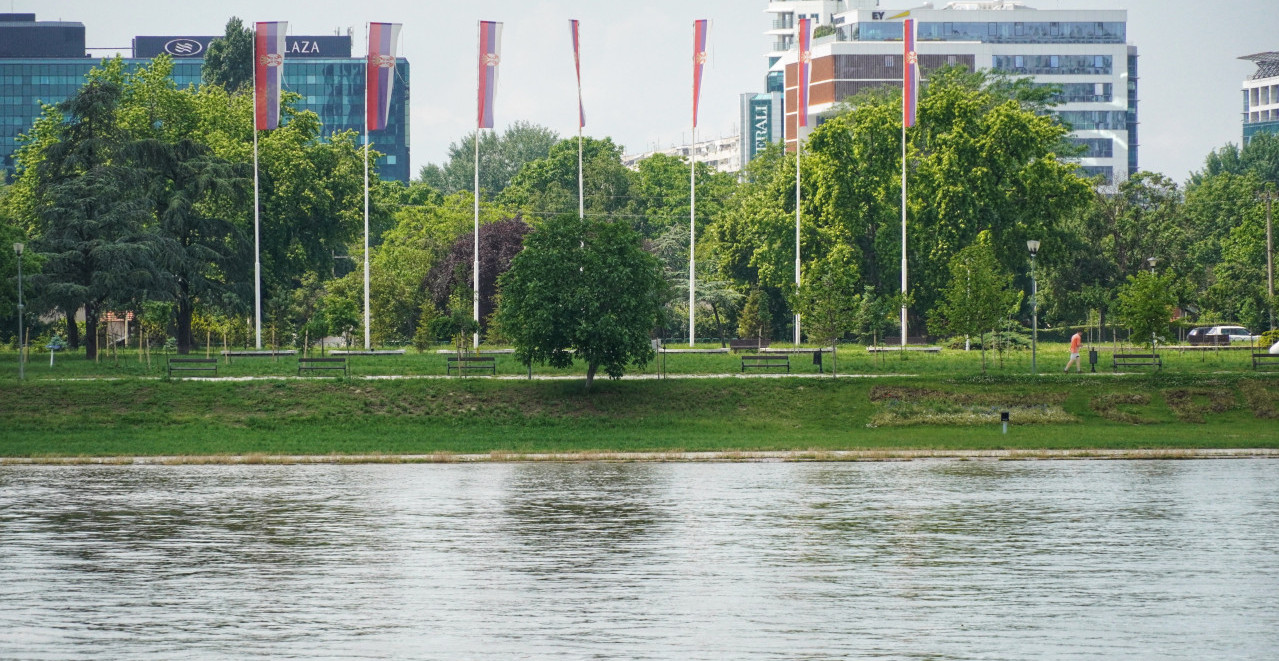 DANAS SMENA OBLAKA I SUNCA! Evo kolika će temperatura biti u toku dana