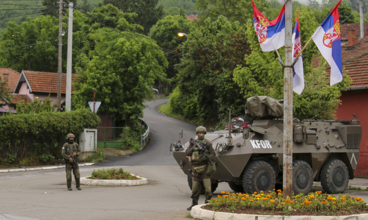 Zbog TENZIJA u severnom delu KOSOVA, Velika Britanija šalje 200 VOJNIKA u sastav KFOR-a