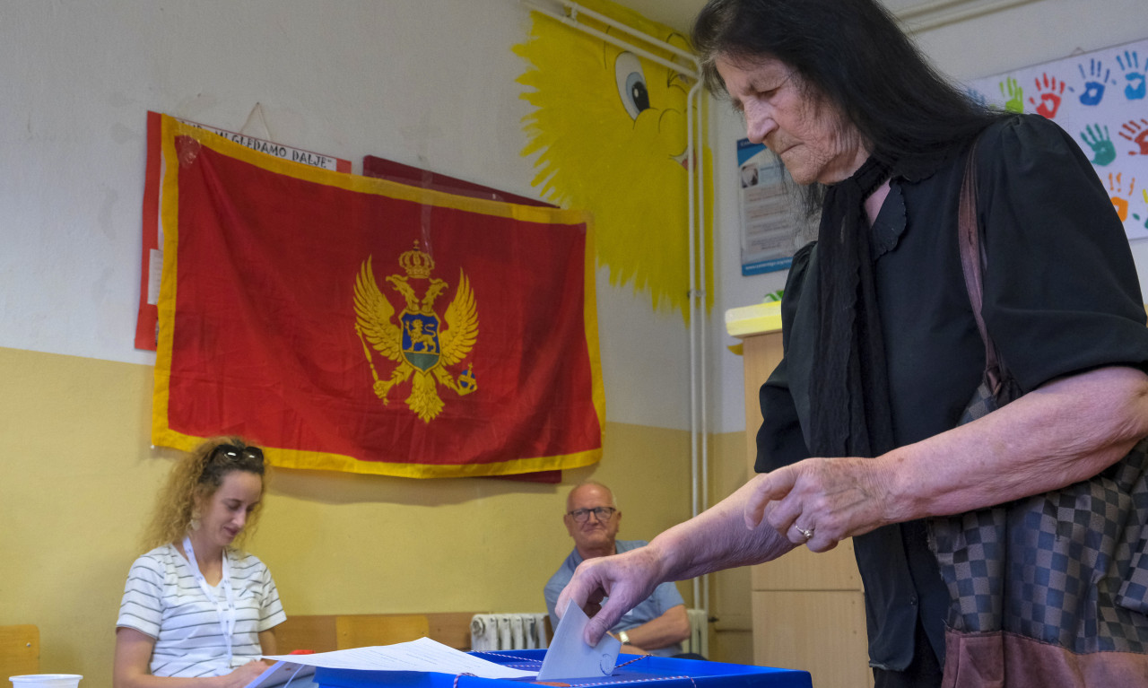 ZATVORENA BIRALIŠTA U NIKŠIĆU: U Herceg Novom se još glasa, tamo mišljenja podeljena