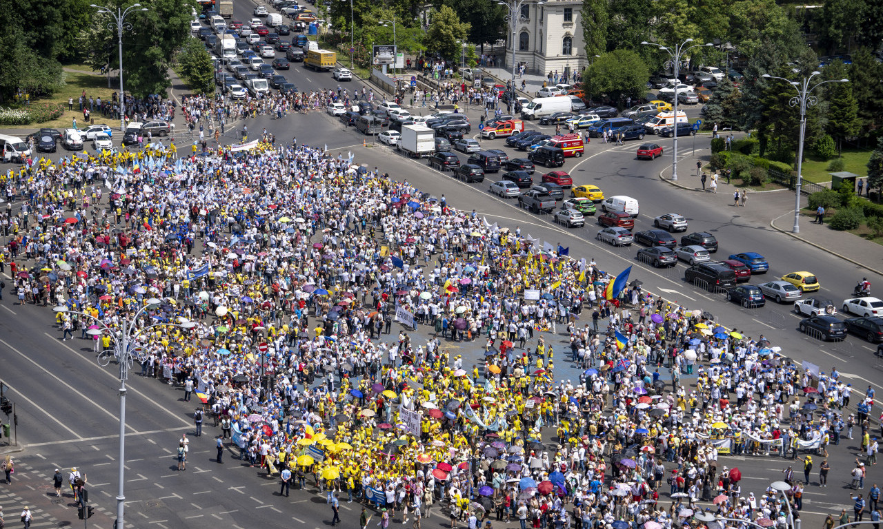 Prosvetari u Rumuniji izborili se za POVEĆANJE PLATA od 25%: Prekidaju ŠTRAJK