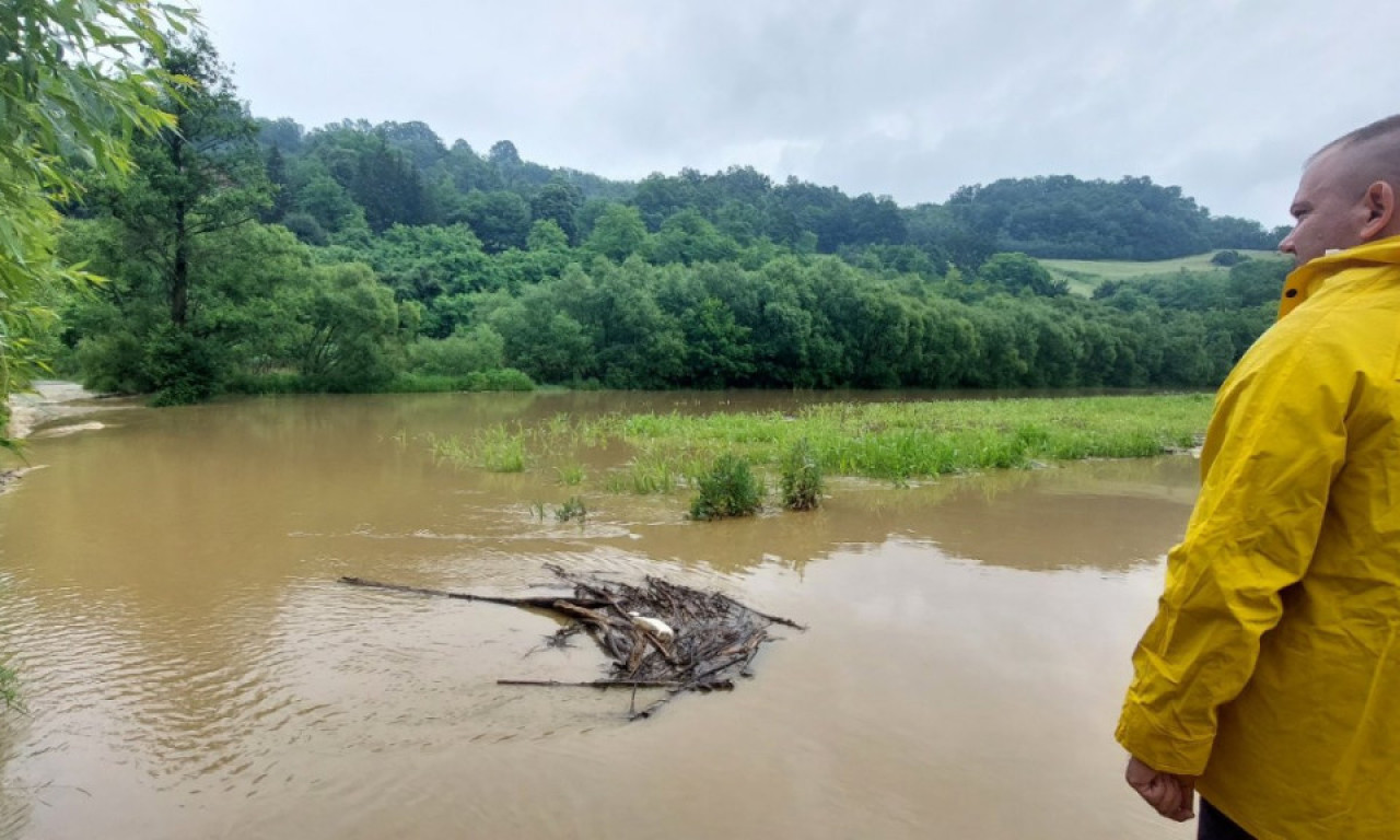 VODOSTAJI ZAPADNE MORAVE U PORASTU Oko 200 hektara poljoprivrednog zemljišta je pod vodom