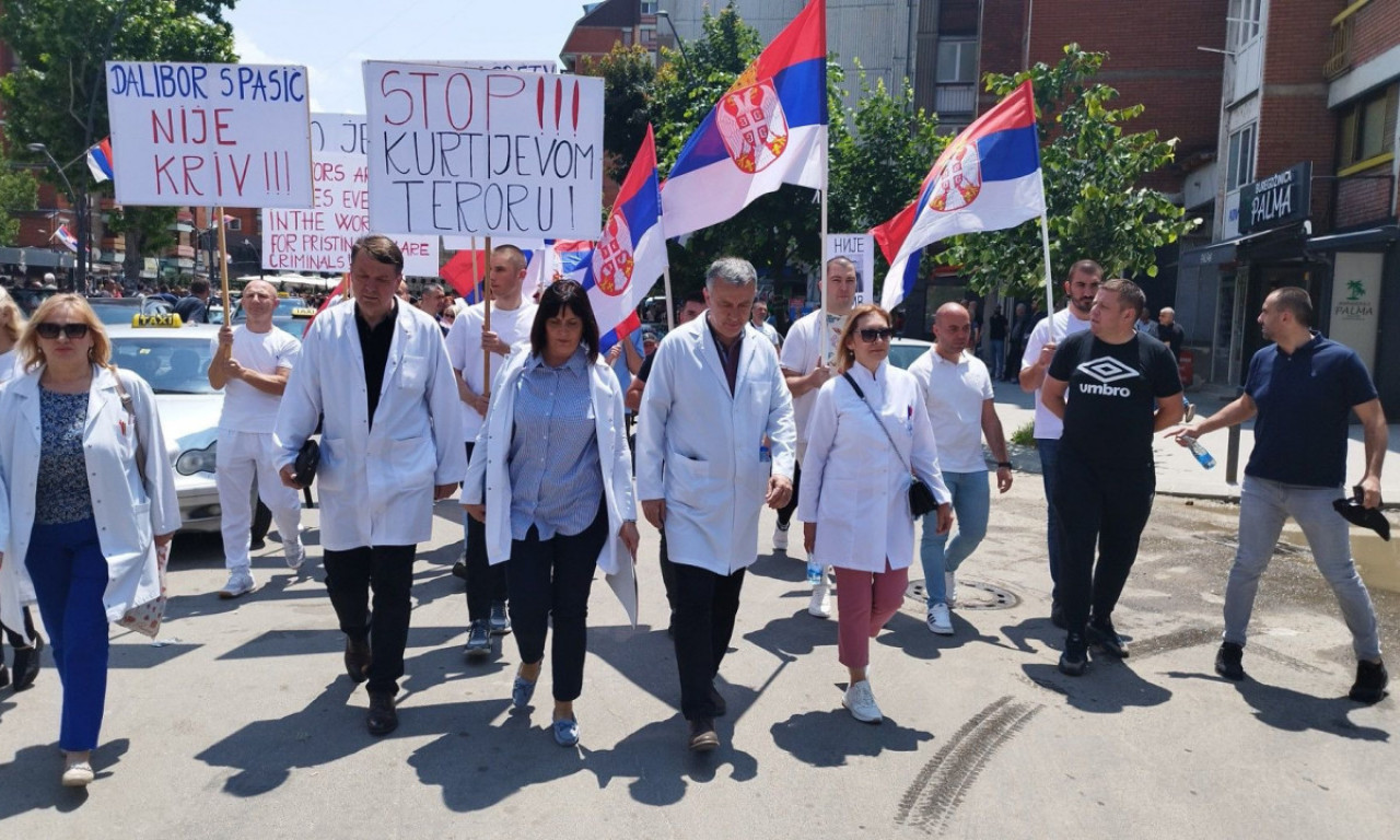 PROTESTI u Leposaviću i Kosovskoj Mitrovici: Oslobodite UHAPŠENE SRBE, stop KURTIJEVOM TERORU