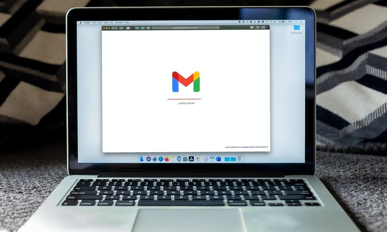 PROCURELI PODACI SA GMAILA, MILIONI KORISNIKA U PANICI! Evo kako da proverite da li su vaši mejl i lozinka među njima (FOTO)