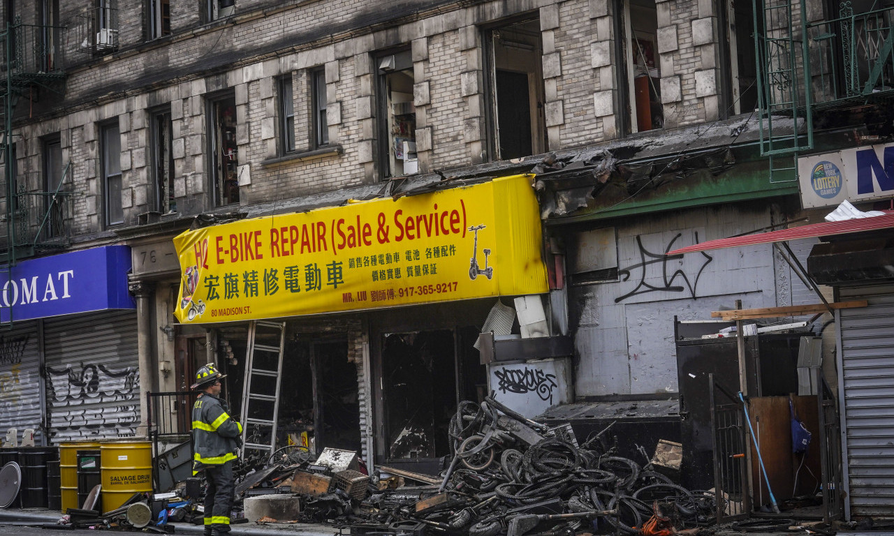 Četvoro poginulih u POŽARU u zgradi u Njujorku - baterije za ELEKTRIČNE bicikle uzrok tregedije