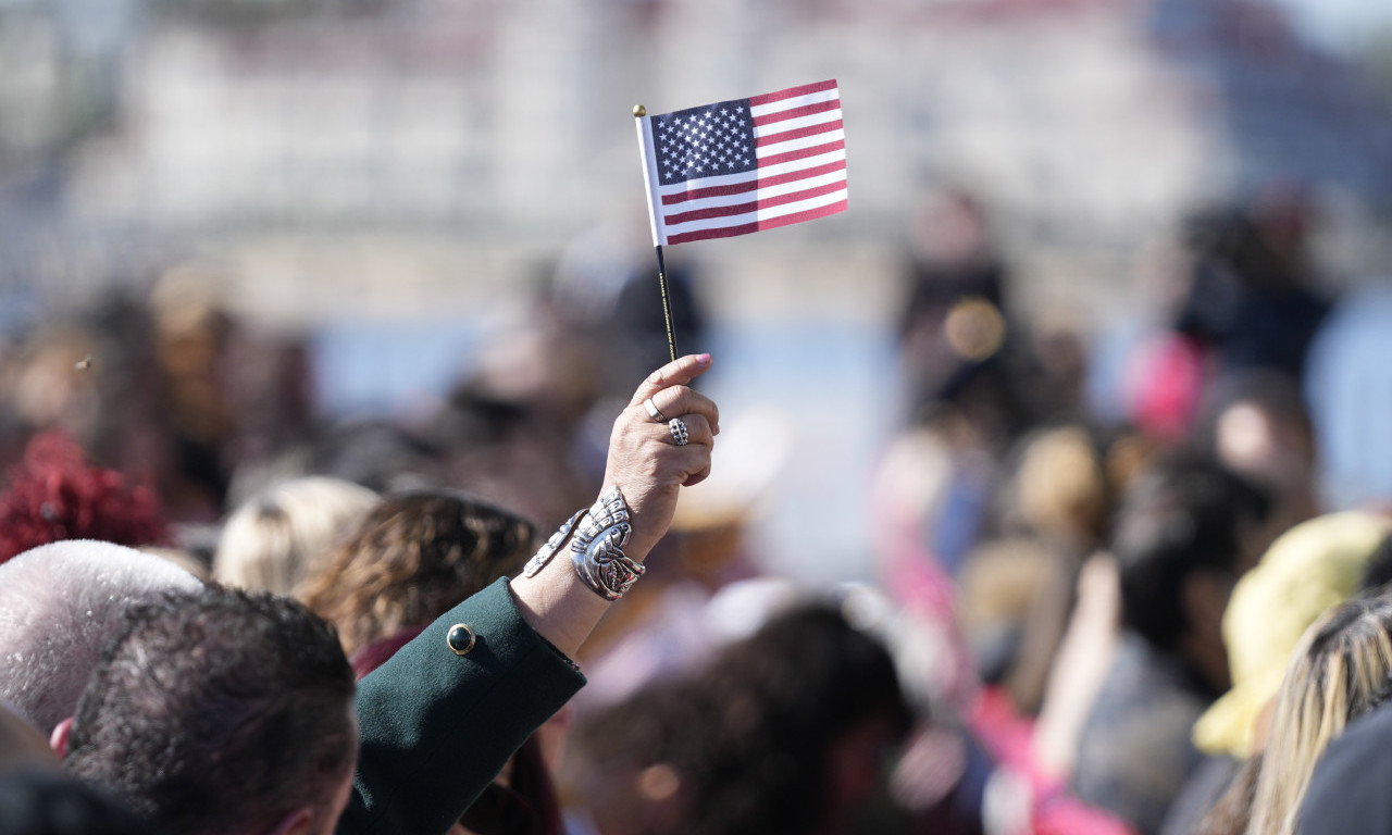 SAVEZNI SUDIJA PROTIV TRAMPOVOG PLANA OTPUŠTANJA: Neće biti masovih otkaza bar dve sedmice
