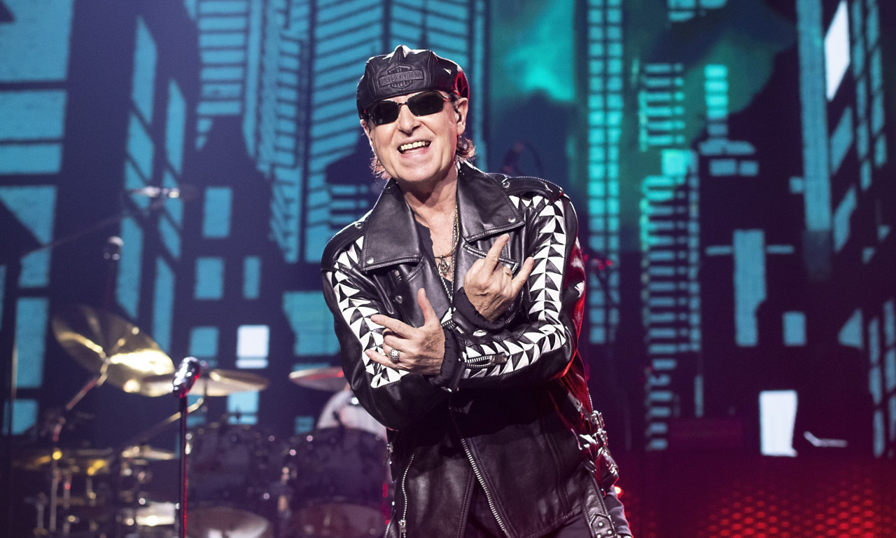 "JOŠ TE VOLIMO, SRBIJO!"  Scorpions prosuli ROK MAGIJU na spektakularnom koncertu u Areni