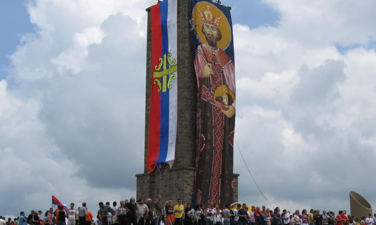 Danas je Vidovdan, praznuje ga kao VELIKI PRAZNIK SPC ali i Bugari: Danas se ne PEVA, ALI SE JEDE zrelo voće!