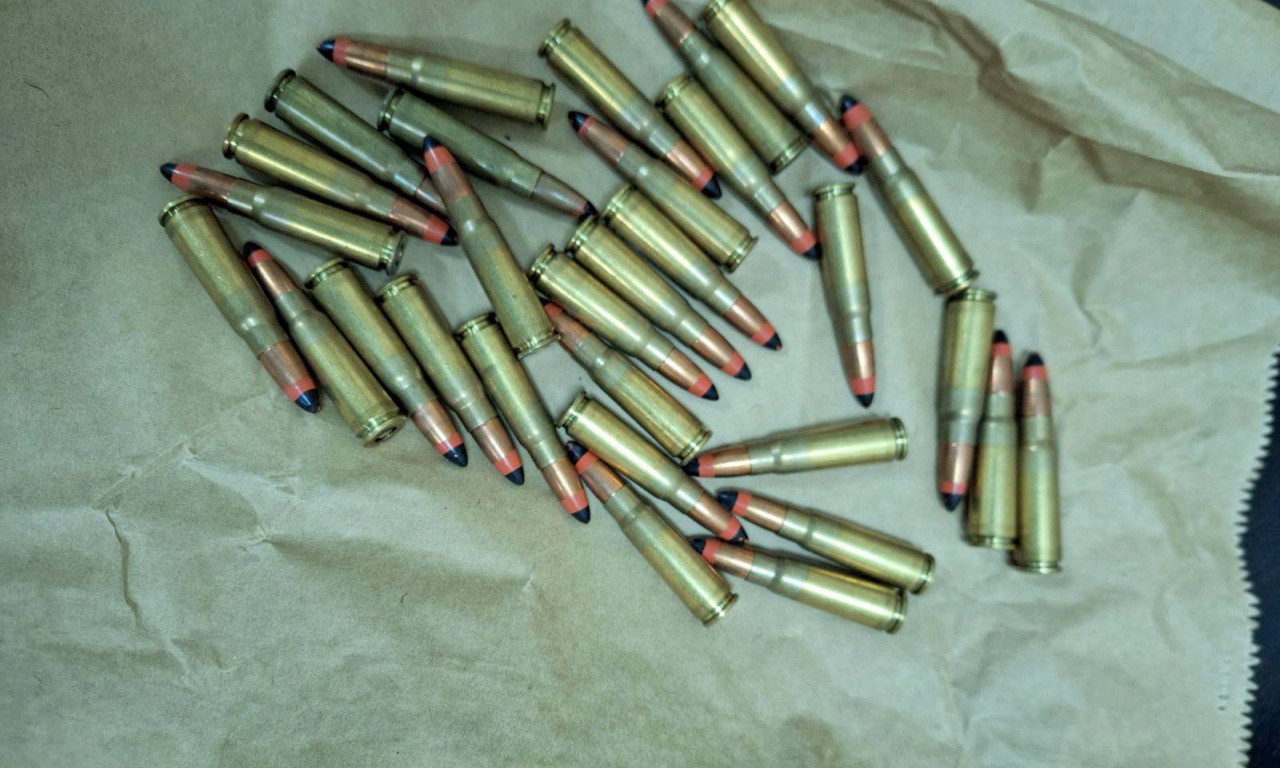 UHAPŠEN MUŠKARAC U VRNJAČKOJ BANJI Kod njega pronađena automatska puška, bombe i municija