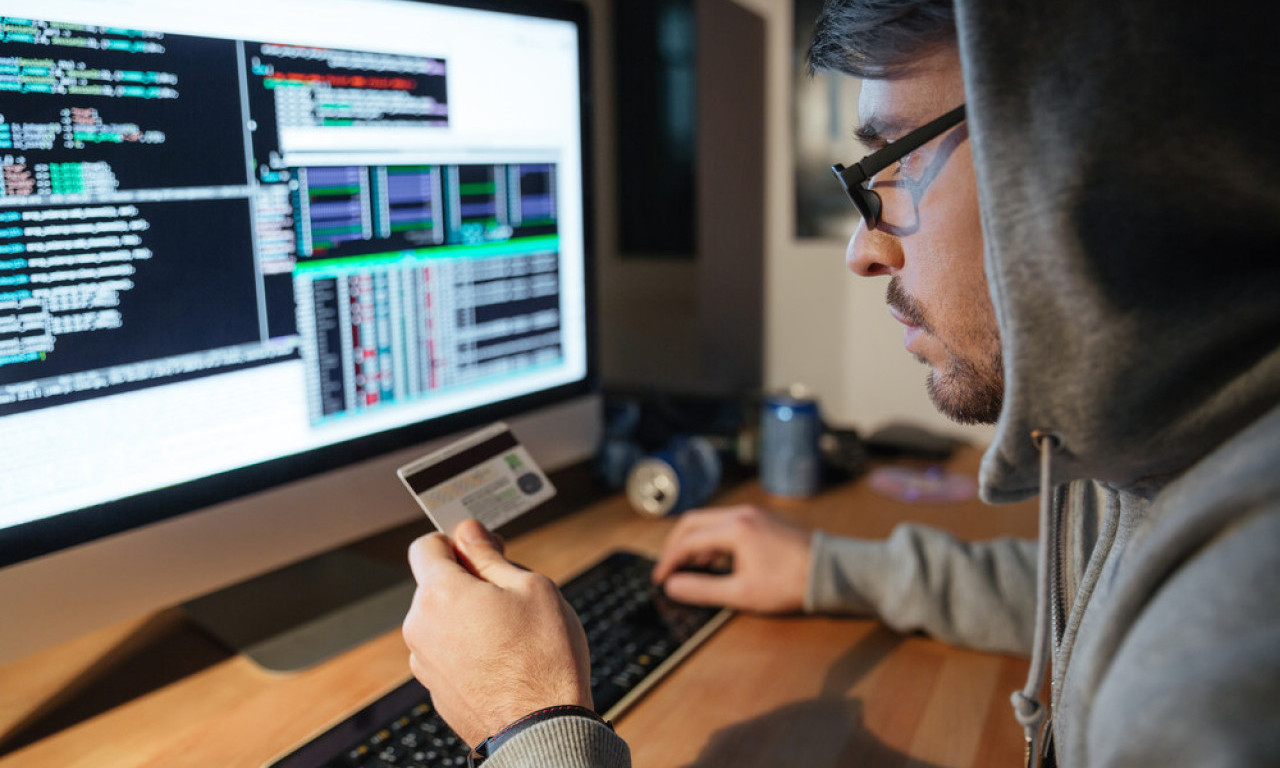 PALA OPASNA HAKERSKA GRUPA: Nećete verovati koliko godina ima njen vođa
