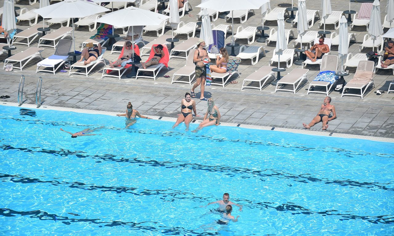 Da li znate zašto imate CRVENE OČI na BAZENU? Ne, NIJE ZBOG HLORA - ove 4 stvari PRAVE PROBLEM