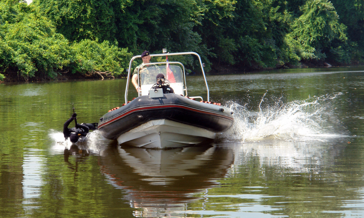 TRAGIČAN KRAJ POTRAGE NA TISI! Pronađena tela dvojice muškaraca koji su ispali iz čamca kod Sente