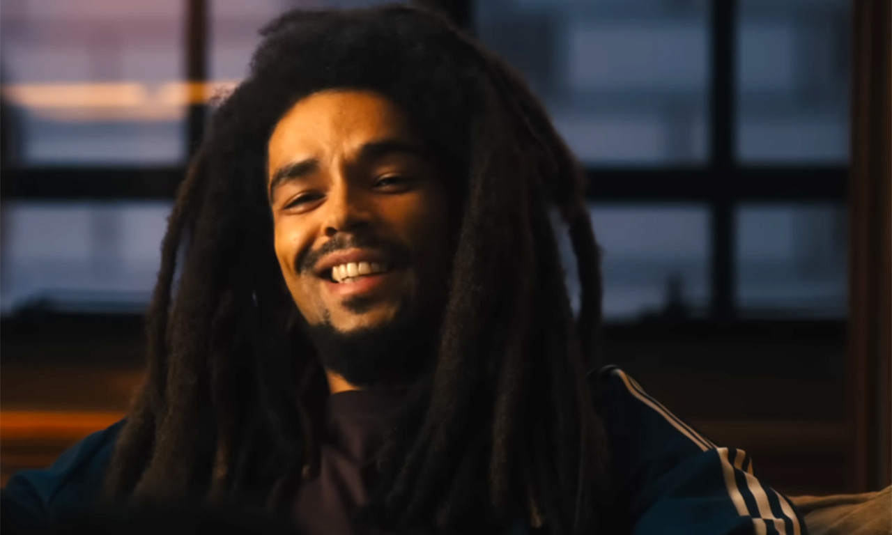 Čovek koji je MUZIKOM INSPIRISAO generacije: Kingsli Ben-Adir je BOB MARLI u biopiku "Bob Marley: One Love"