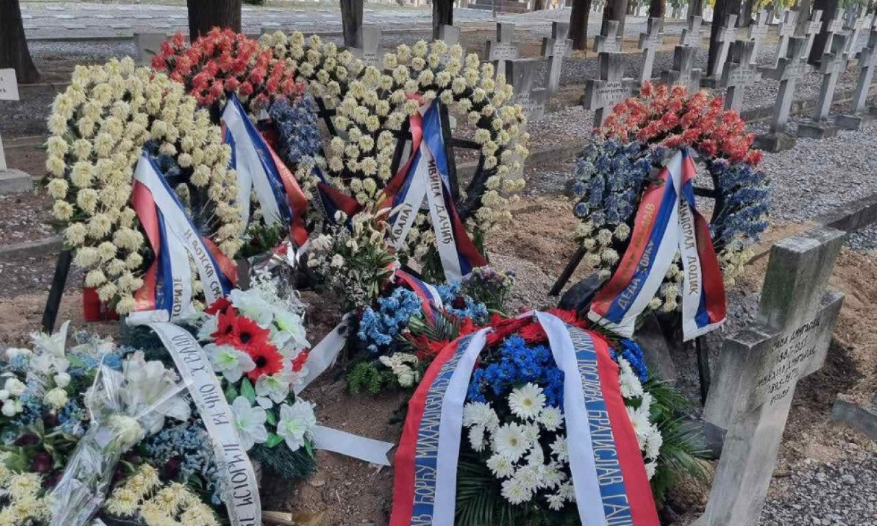 Gašić POLOŽIO VENAC na grob Đorđa Mihailovića, ČUVARA srpskog vojnog groblja ZEJTINLIK