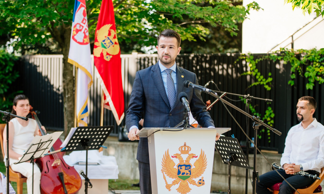TRAJNO nas POVEZUJU zajednički ciljevi: MILATOVIĆ došao sa NAMEROM da revitalizuje POLITIČKE ODNOSE sa Srbijom
