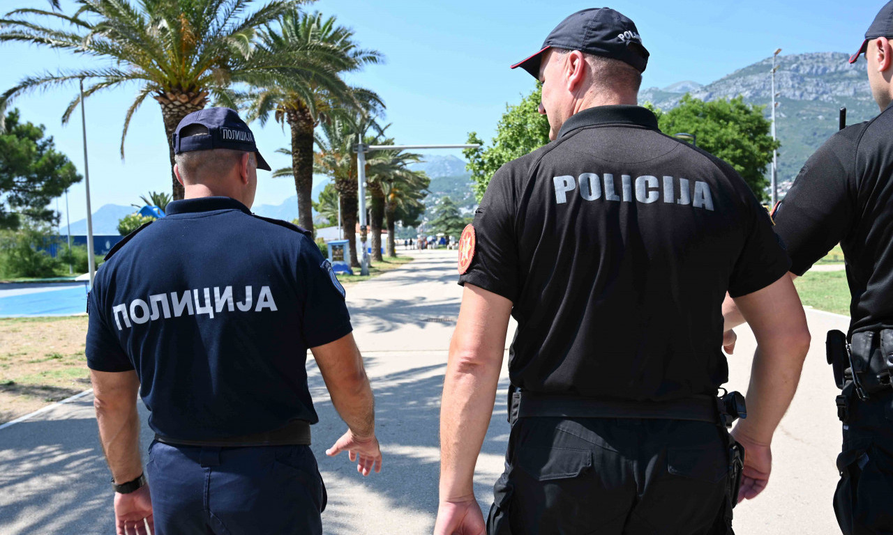 Brojevi TELEFONA srpskih policajaca u CRNOJ GORI: Čuvajte svoje stvari, pogotovo na PLAŽI