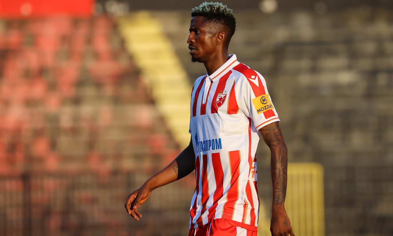 TURCI ŽELE ZVEZDINOG ASA! Odlazak sa Marakane već na zimu?!