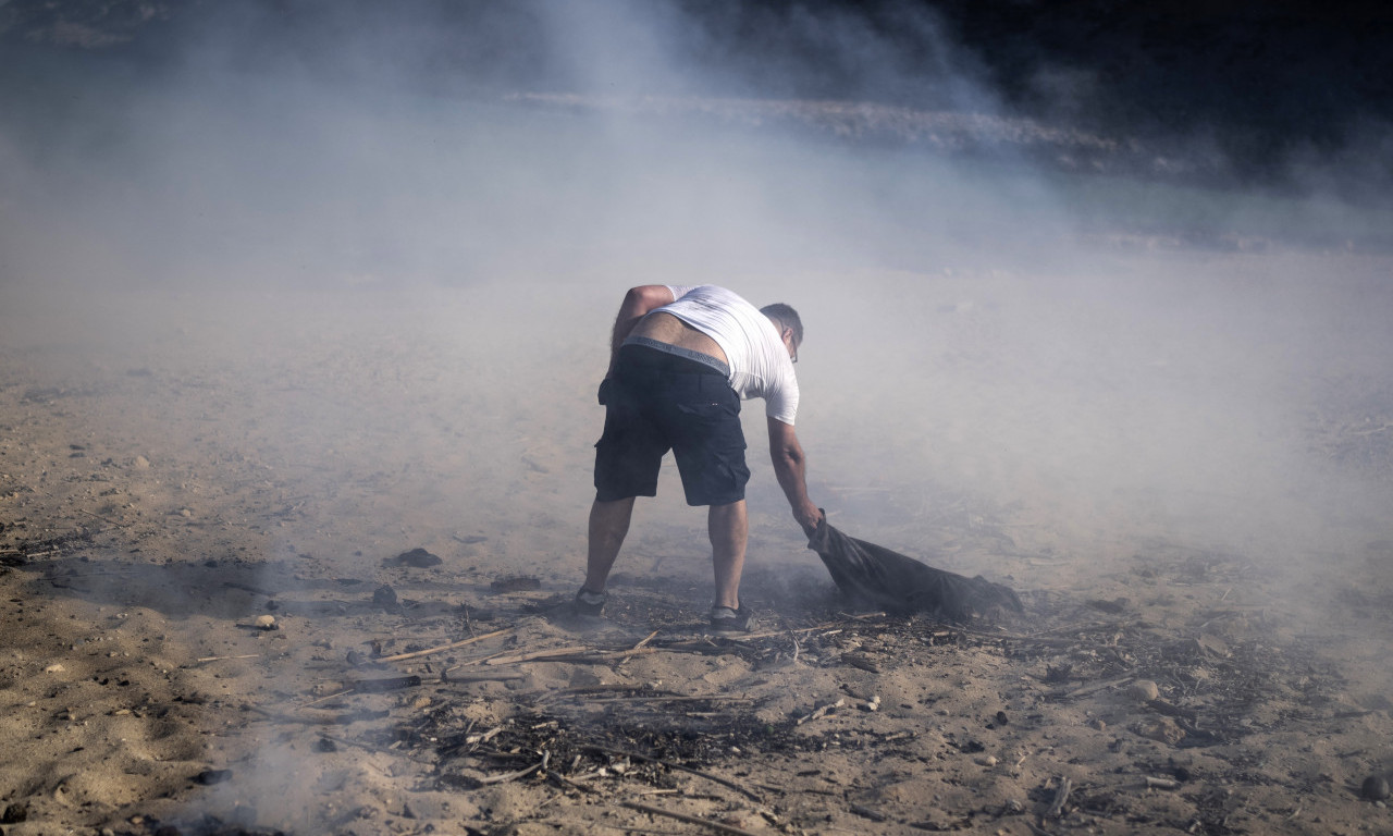 VANREDNO STANJE na celom Rodosu, na EVIJI požar delimično pod kontrolom