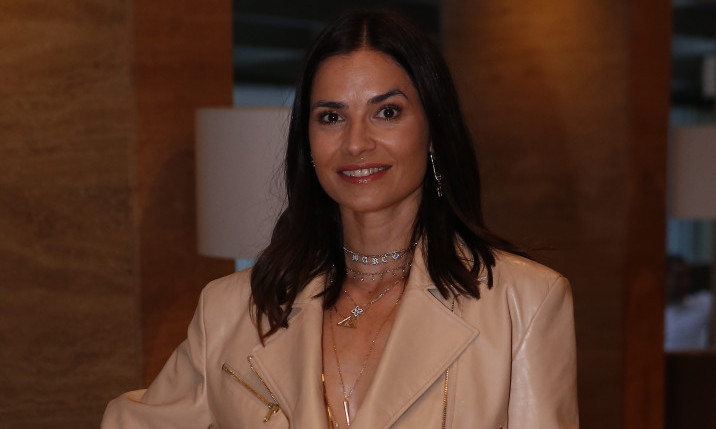 MARIJA KARAN dokazala da se i u KUPAĆEM KOSTIMU može izgledati ELEGANTNO i DAMSKI