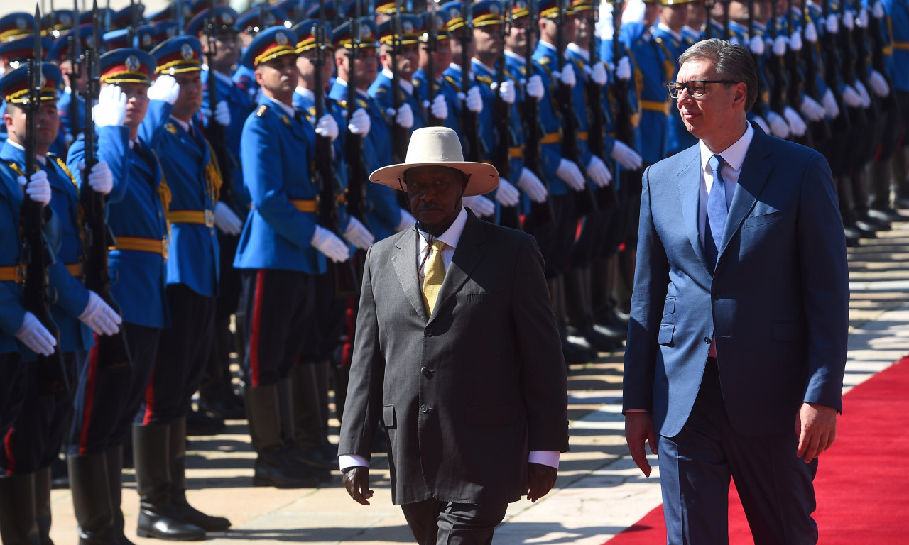56462_vucic-svecano-docekao-predsednika-ugande-1_f.jpg