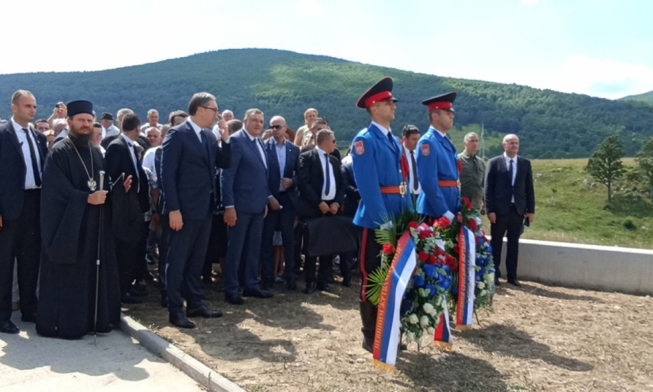 VUČIĆ poručio sa Petrovačke ceste: NISMO ISTI, mi poštujemo i NJIHOVE ŽRTVE