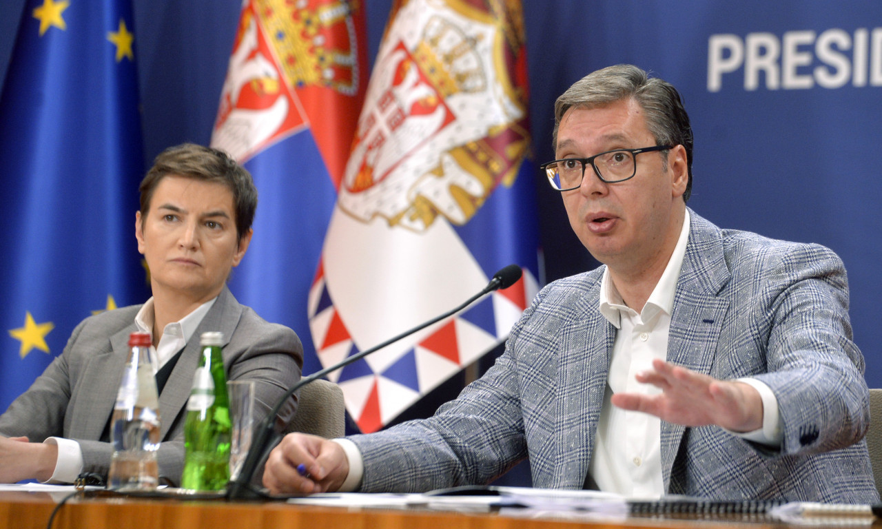 Vučić i Brnabić stigli u izborni štab SNS-a! Predsednik istakao: Biće sjajni rezultati