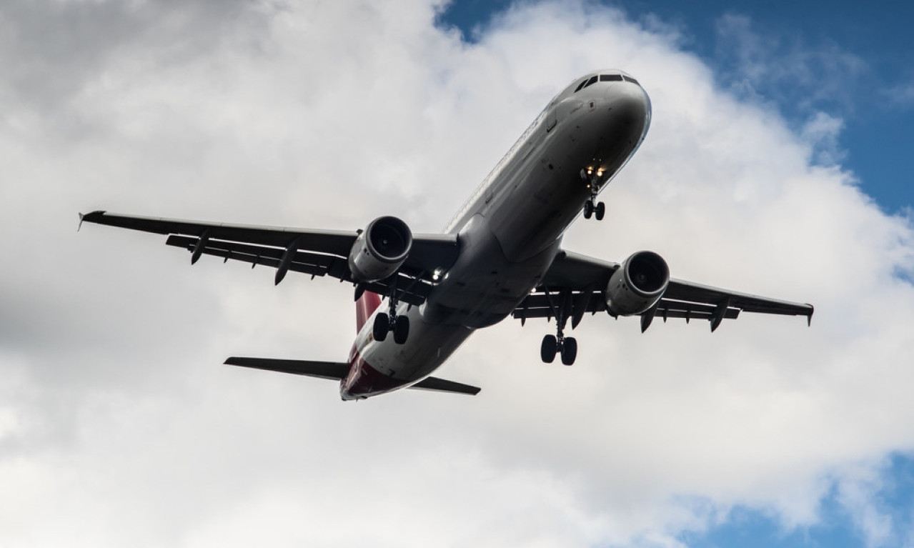 AVION POLETEO IZ DUBROVNIKA, PA USLEDILA KATASTROFA Motor se zapalio tokom leta! Evo šta je sa putnicima i posadom!