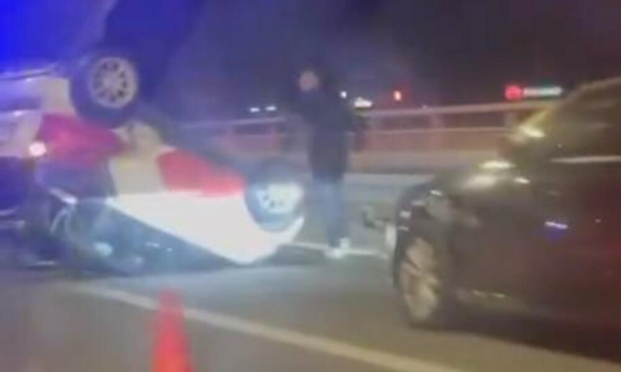 Blokiran saobraćaj NA GAZELI: Auto se prevrnuo na krov, voozila mile ka Novom Beogradu